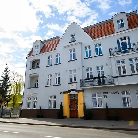 Centrum Kolejowa 15 * Wagrowiec