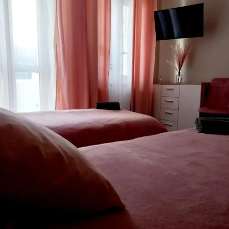 Centrum Kolejowa 15 *