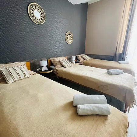 Centrum Kolejowa 15 Apartman *