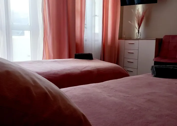 Centrum Kolejowa 15 *